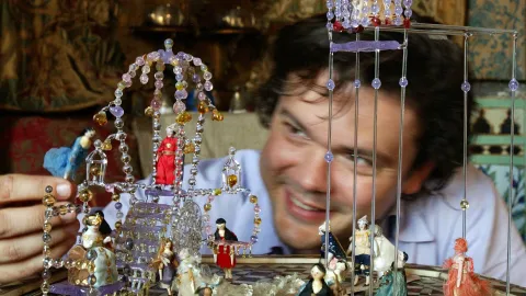 "Le Petit Théâtre de Peau d’Âne" de Jean-Michel Othoniel