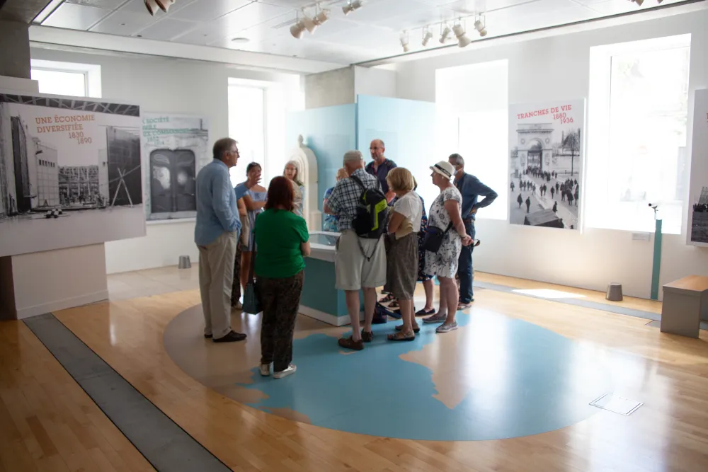 Visite de groupe au musée